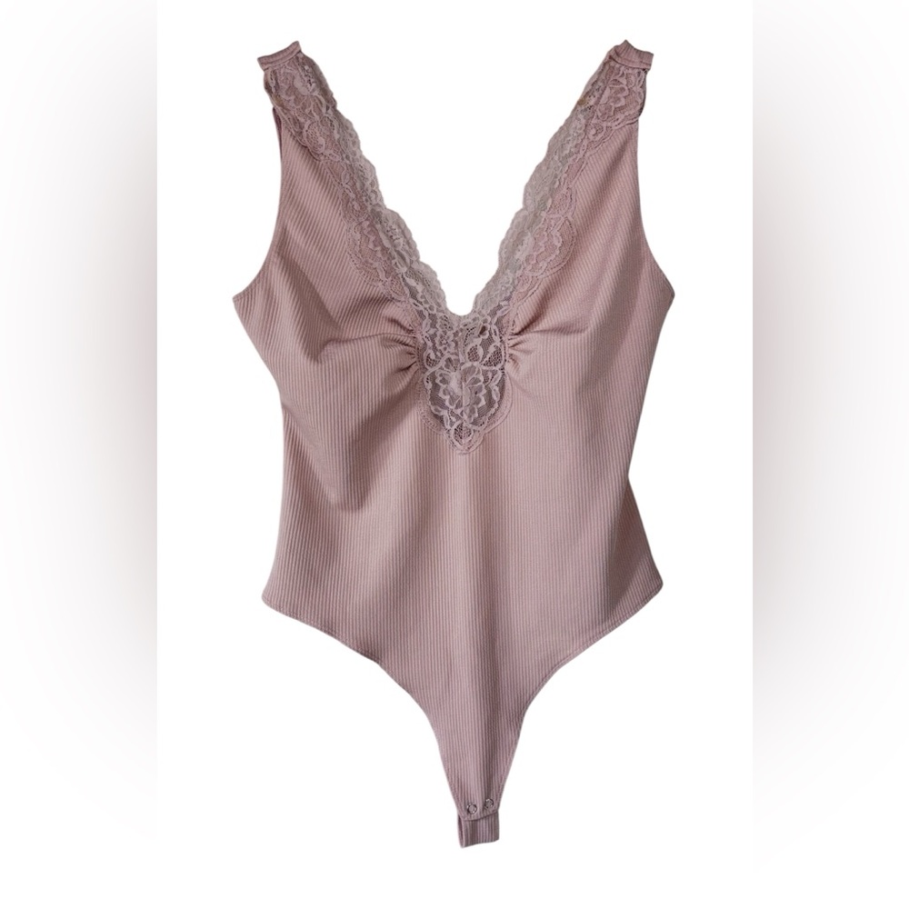 Free People First Call Bodysuit Women's Size L Mauve Pink Lace Trim Rib Knit